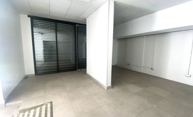 ARRIENDO Local Comercial 114,22 m2, Barrio Parque Almagro