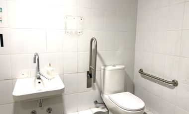 ARRIENDO Local Comercial 114,22 m2, Barrio Parque Almagro