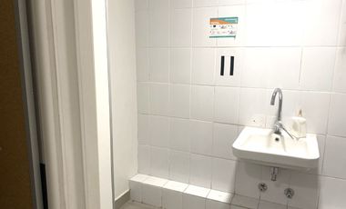 ARRIENDO Local Comercial 114,22 m2, Barrio Parque Almagro