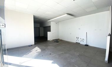 ARRIENDO Local Comercial 114,22 m2, Barrio Parque Almagro