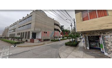 Se Vende Casa Como Terreno En Av Panamericana Norte-Esquina