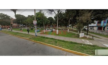Se Vende Casa Como Terreno En Av Panamericana Norte-Esquina