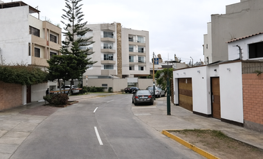 Venta – Mini Departamento En Surco + Cochera + Aires