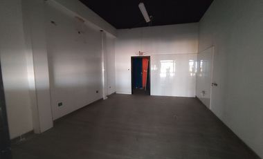 SE RENTA LOCAL COMERCIAL PARA GIRO DE COMIDA EN AV EJE VIAL CIUDAD JUAREZ CHIH
