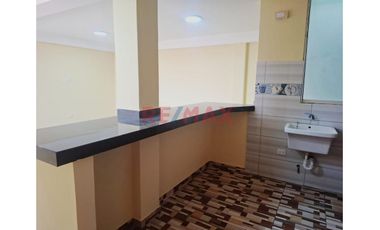 A Pocas Cuadras De La Estación Del Tren San Martín! Hermoso Departamento En Urb. Los Jazmines – Sjl
