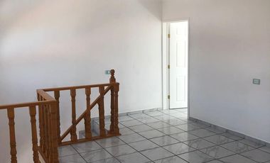 CASA EN RENTA CAPULTITLÁN