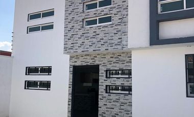 CASA EN RENTA CAPULTITLÁN