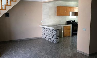 CASA EN RENTA CAPULTITLÁN