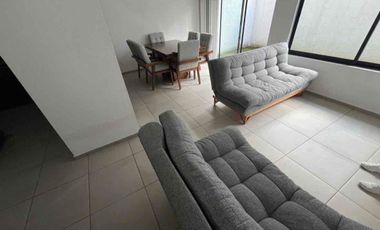 Casa en RENTA Amueblada en Toluca. Cercana a aeropuerto y a parques industriales.