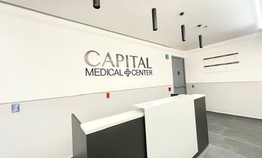 Consultorio en venta para estrenar en Capital Park con estacionamiento