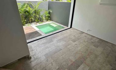 casa tipo townhouse en renta en privada con amenidades alberca seguridad gertrudis copo norte merida yucatan