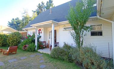 CASA ESTILO GEORGIAN EN EXCLUSIVO SECTOR DE CURAUMA