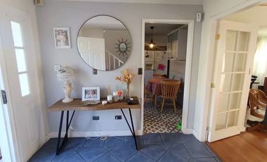 CASA ESTILO GEORGIAN EN EXCLUSIVO SECTOR DE CURAUMA