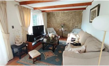 CASA ESTILO GEORGIAN EN EXCLUSIVO SECTOR DE CURAUMA