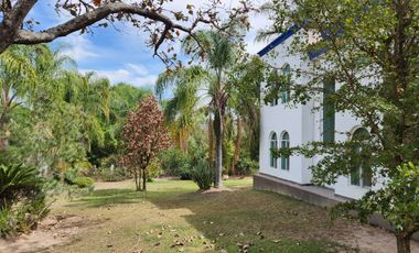 EXCELENTE CASA DE CAMPO EN CLUB DE LA UDG (FRACC. HDA. LA HERRADURA)