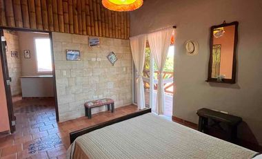 Bella Casa vista al mar sobre Loma