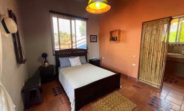 Bella Casa vista al mar sobre Loma