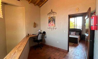 Bella Casa vista al mar sobre Loma