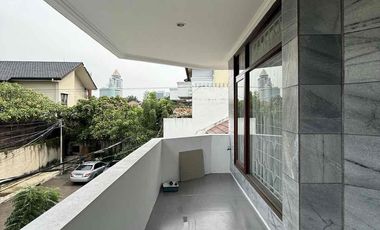 Rumah Dijual Antasari Jakarta Selatan 2 Lantai Dalam Komplek LT 267 m² SHM Dekat TB Simatupang