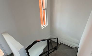Excelente Casa (Dentro de Fracc. y dentro de Coto)