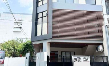 Beautiful Corner House & Lot for Sale - Congressional Avenue, Sanville, Visayas Avenue
