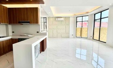 Beautiful Corner House & Lot for Sale - Congressional Avenue, Sanville, Visayas Avenue