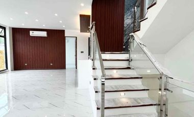 Beautiful Corner House & Lot for Sale - Congressional Avenue, Sanville, Visayas Avenue