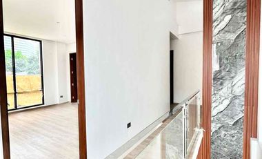 Beautiful Corner House & Lot for Sale - Congressional Avenue, Sanville, Visayas Avenue