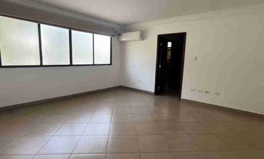Casa de venta o alquiler en Urb. Biblos
Km 2 vía samborondón