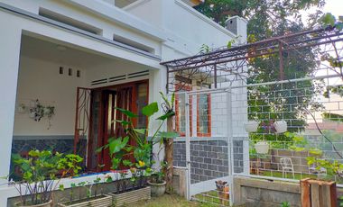 Jual CEPAT Rumah LUAS BESAR harga MURAH di bawah pasaran dekat ke Kampus Polban Sayap Gegerkalong Setiabudi Bandung Utara