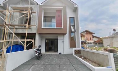 RUMAH 2 LANTAI 4 KAMAR DEKAT GAZIBU MINI ANTAPANI BANDUNG