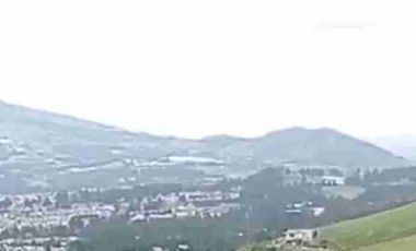 se vende 10 hectáreas con una pequeña casa a la vía Asfaltada en Cayambe Pichincha Ecuador abundante agua de riego