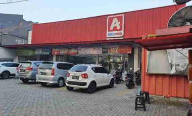 Disewakan Bangunan Komersial Strategis Siap Huni di Jl Raya Bogor KM 30