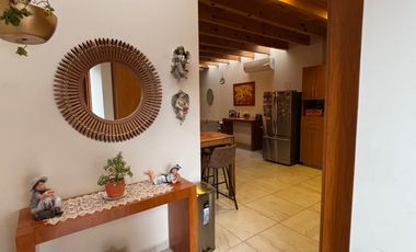 CASA DE UN PISO DOS RECÁMARAS EN PEDREGAL DE SCHOESNTTANT CORREGIDORA QRO.