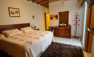 CASA DE UN PISO DOS RECÁMARAS EN PEDREGAL DE SCHOESNTTANT CORREGIDORA QRO.