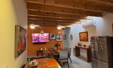 CASA DE UN PISO DOS RECÁMARAS EN PEDREGAL DE SCHOESNTTANT CORREGIDORA QRO.