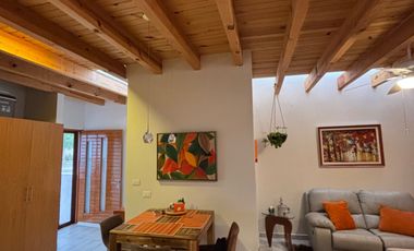 CASA DE UN PISO DOS RECÁMARAS EN PEDREGAL DE SCHOESNTTANT CORREGIDORA QRO.