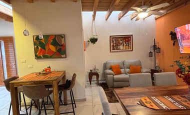 CASA DE UN PISO DOS RECÁMARAS EN PEDREGAL DE SCHOESNTTANT CORREGIDORA QRO.