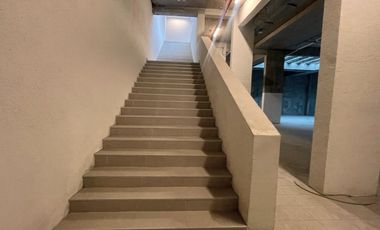 ARRIENDO Local Comercial Subterráneo de 640 m2, Metro Inés de Suárez