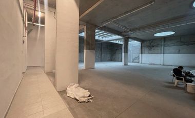 ARRIENDO Local Comercial Subterráneo de 640 m2, Metro Inés de Suárez