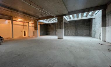 ARRIENDO Local Comercial Subterráneo de 640 m2, Metro Inés de Suárez