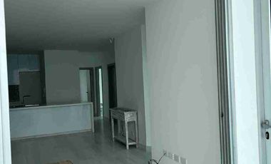 Venta de departamento tres dormitorios vista al mar, balcón