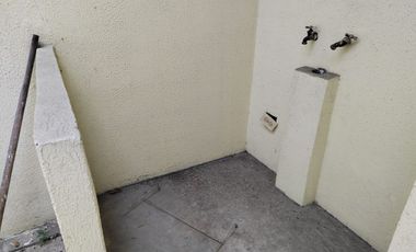 Casa de alquiler en Samanes 6, 3 dormitorios, 3 parqueos cerrados.