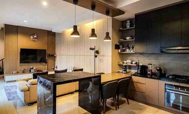 Jual dan Sewa Rumah Modern Tropis Gaya Villa Bali Jakarta Selatan Siap Huni Full Furnish