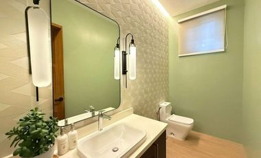 Orchard Golf & Country Club, House & Lot with Pool | FOR SALE