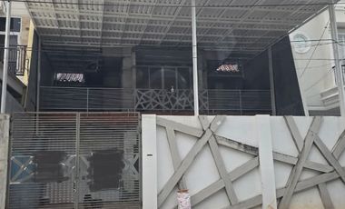 DIJUAL RUMAH BESAR MINIMALIS HADAP BARAT LAUT HARGA TERMURAH DI TAMAN SURYA 5
