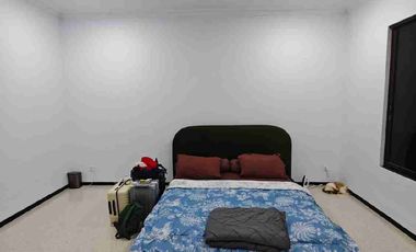 Di jual Rumah Sultan clasic 2 lantai furnished bebas banjir Denpasar Utara