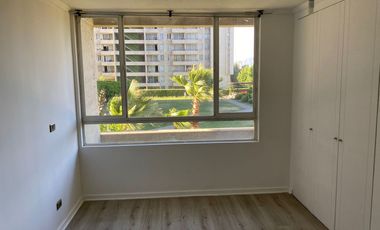 Vive Aquí! Oportunidad* DEPARTAMENTO AMPLIO 45 m2- 1D 1B, MACUL, PISO 2, TERRAZA CERRADA, INCLUYE ESTACIONAMIENTO.