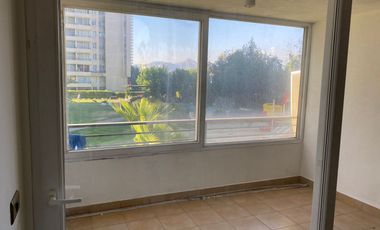 Vive Aquí! Oportunidad* DEPARTAMENTO AMPLIO 45 m2- 1D 1B, MACUL, PISO 2, TERRAZA CERRADA, INCLUYE ESTACIONAMIENTO.