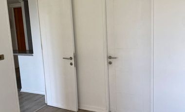 Vive Aquí! Oportunidad* DEPARTAMENTO AMPLIO 45 m2- 1D 1B, MACUL, PISO 2, TERRAZA CERRADA, INCLUYE ESTACIONAMIENTO.